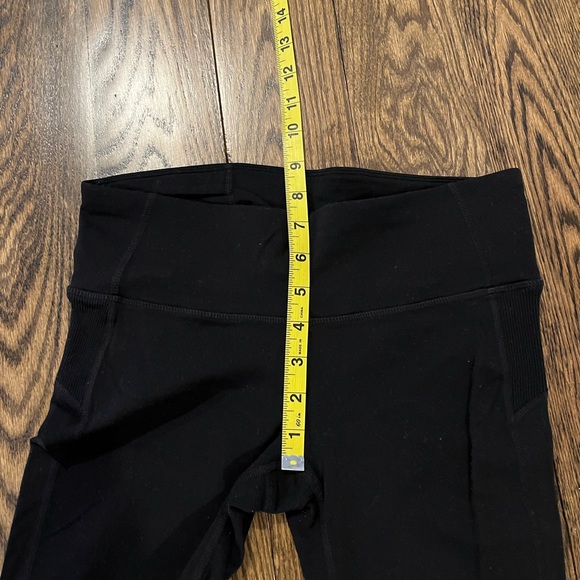 GapFit black leggings size small. - Picture 6 of 8